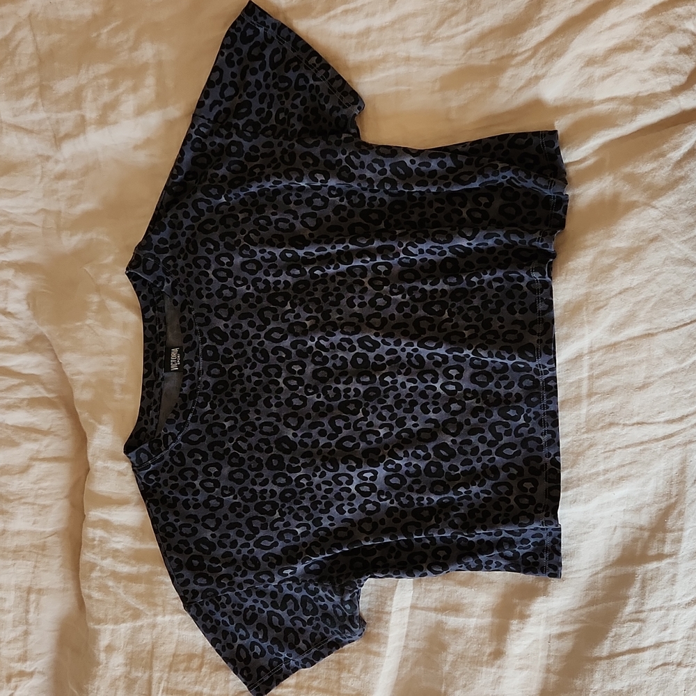 Victoria's Secret Sport crop tee